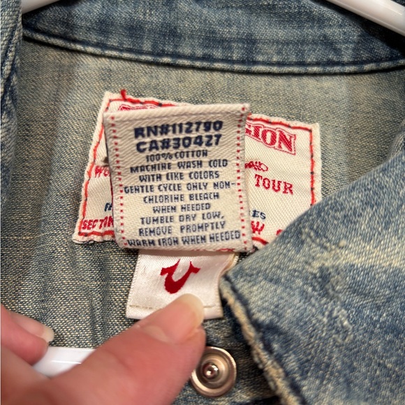 True Religion Women's Denim Shirt Size M - Picture 4 of 4